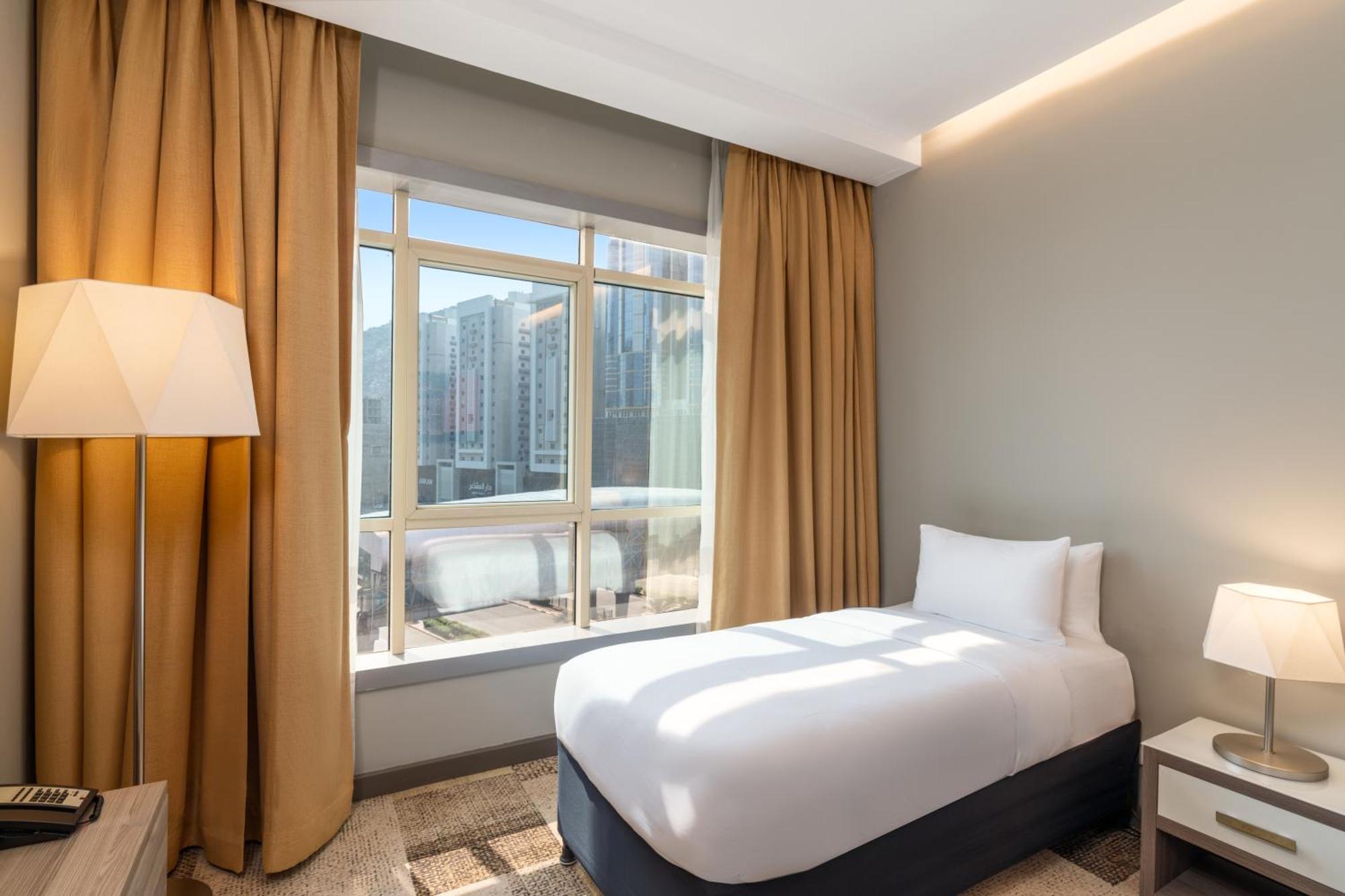 Mercure Makkah Aziziah Мека Екстериор снимка